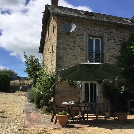 15 Rue Francois Bretagnolle Bed & Breakfast Le Lonzac Exterior foto